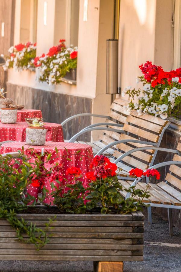 Hotel Dolomiti Ла Вилла Экстерьер фото