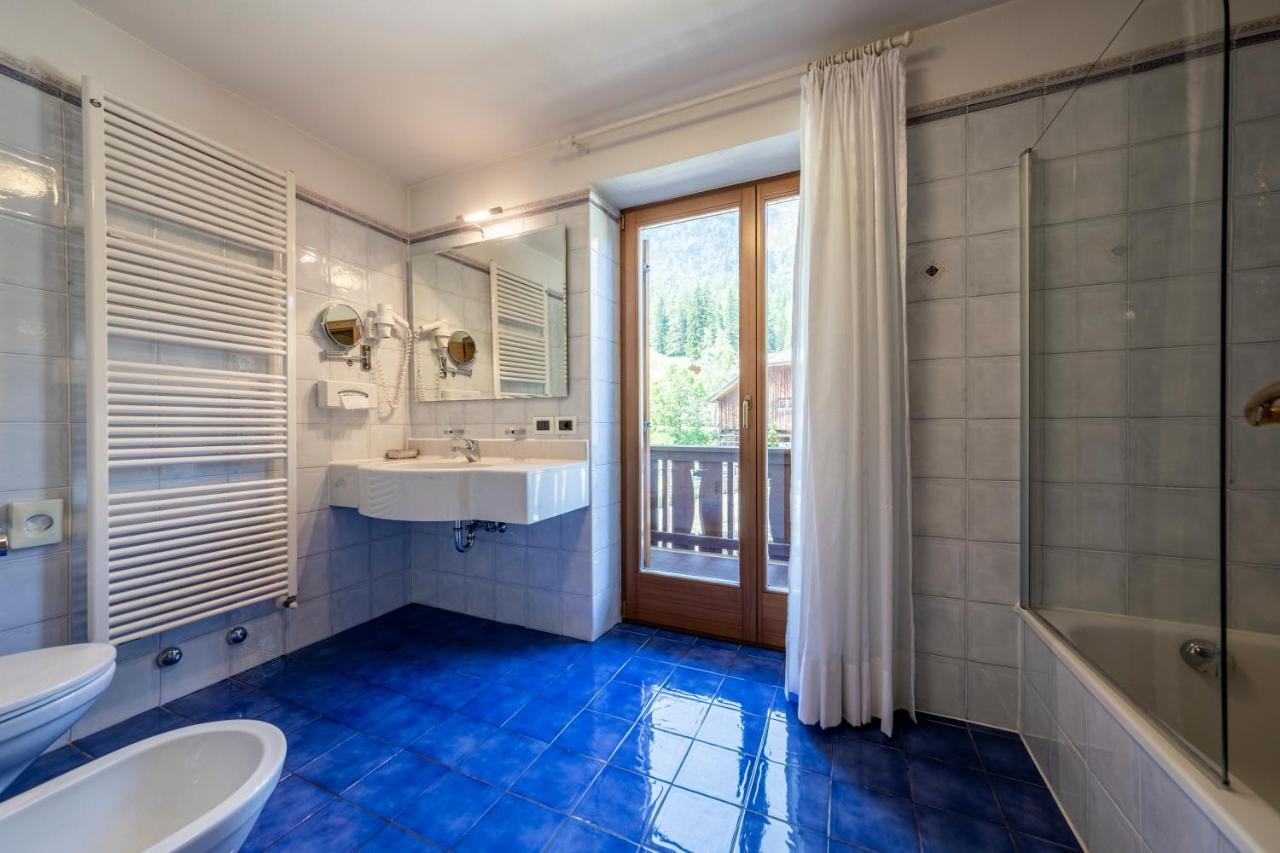 Hotel Dolomiti Ла Вилла Экстерьер фото