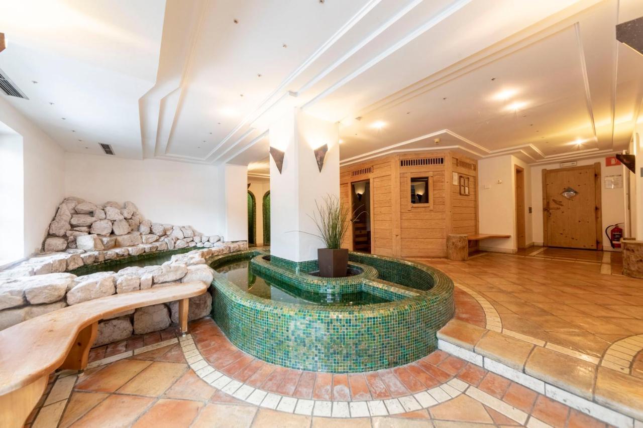 Hotel Dolomiti Ла Вилла Экстерьер фото
