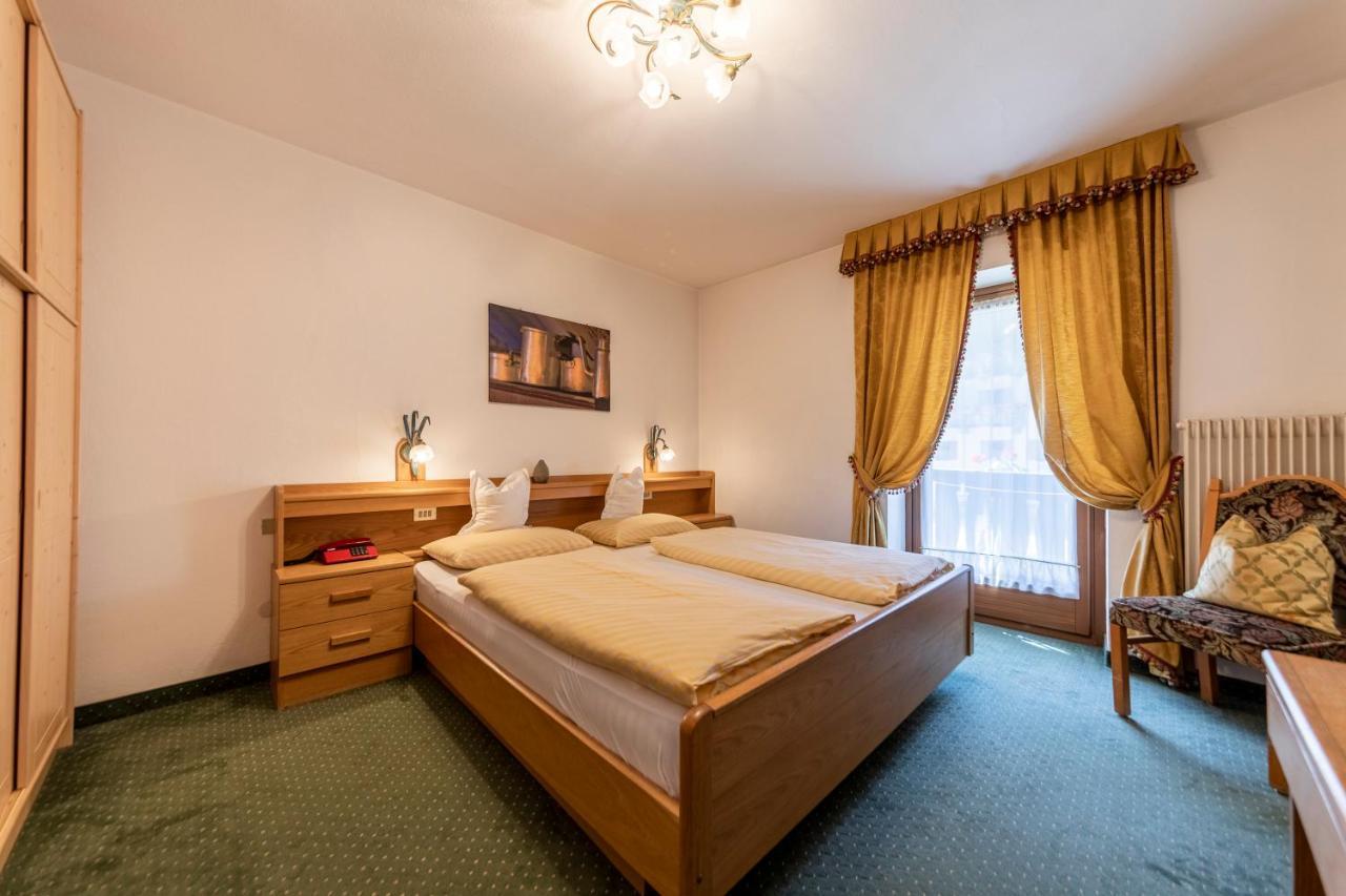 Hotel Dolomiti Ла Вилла Экстерьер фото